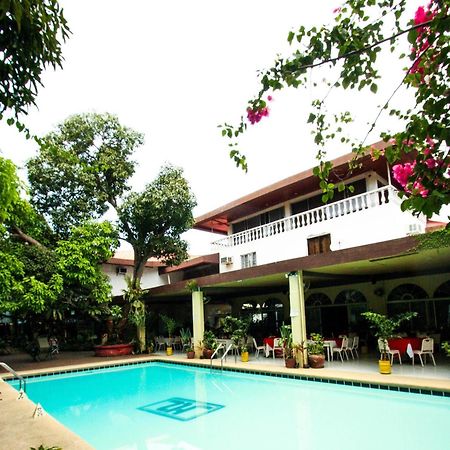 Bohol La Roca Hotel Totolan Екстер'єр фото