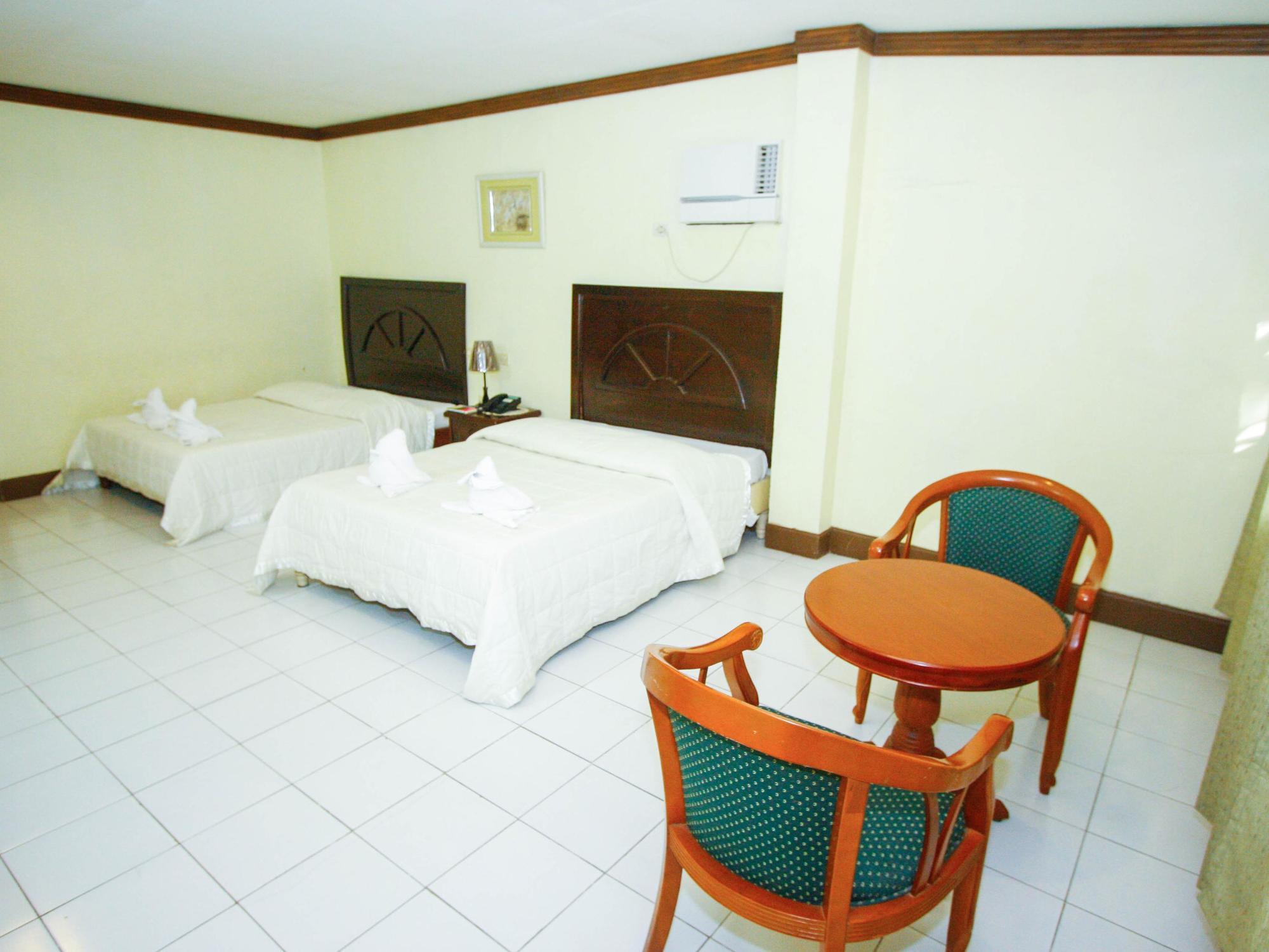 Bohol La Roca Hotel Totolan Екстер'єр фото