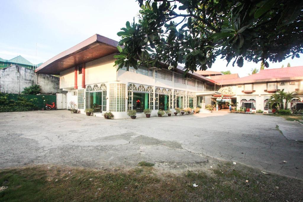 Bohol La Roca Hotel Totolan Екстер'єр фото