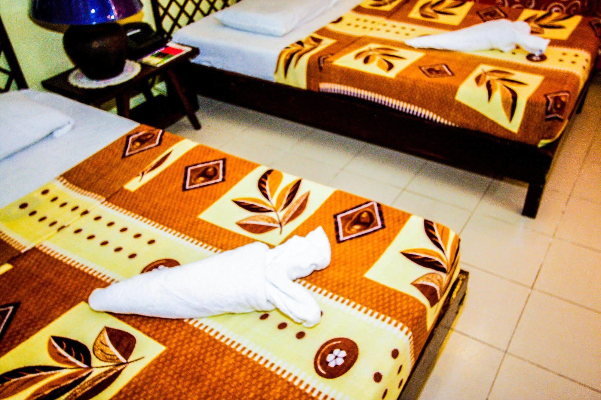 Bohol La Roca Hotel Totolan Екстер'єр фото