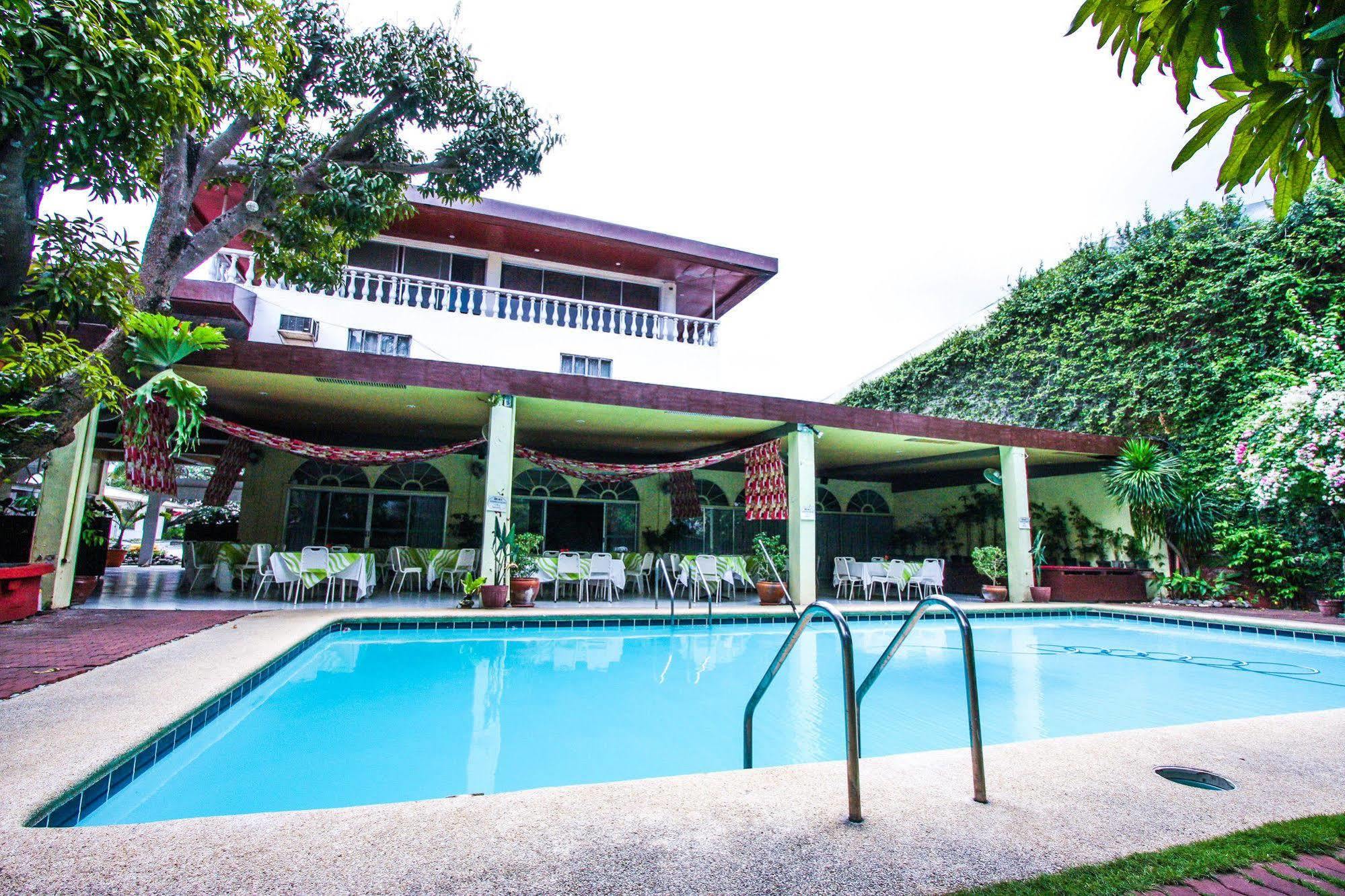 Bohol La Roca Hotel Totolan Екстер'єр фото