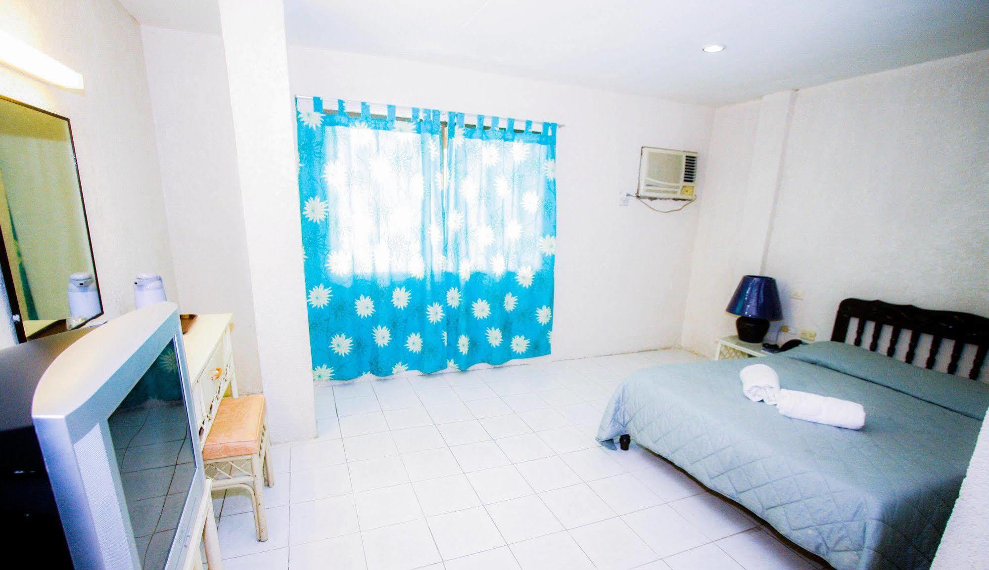Bohol La Roca Hotel Totolan Екстер'єр фото